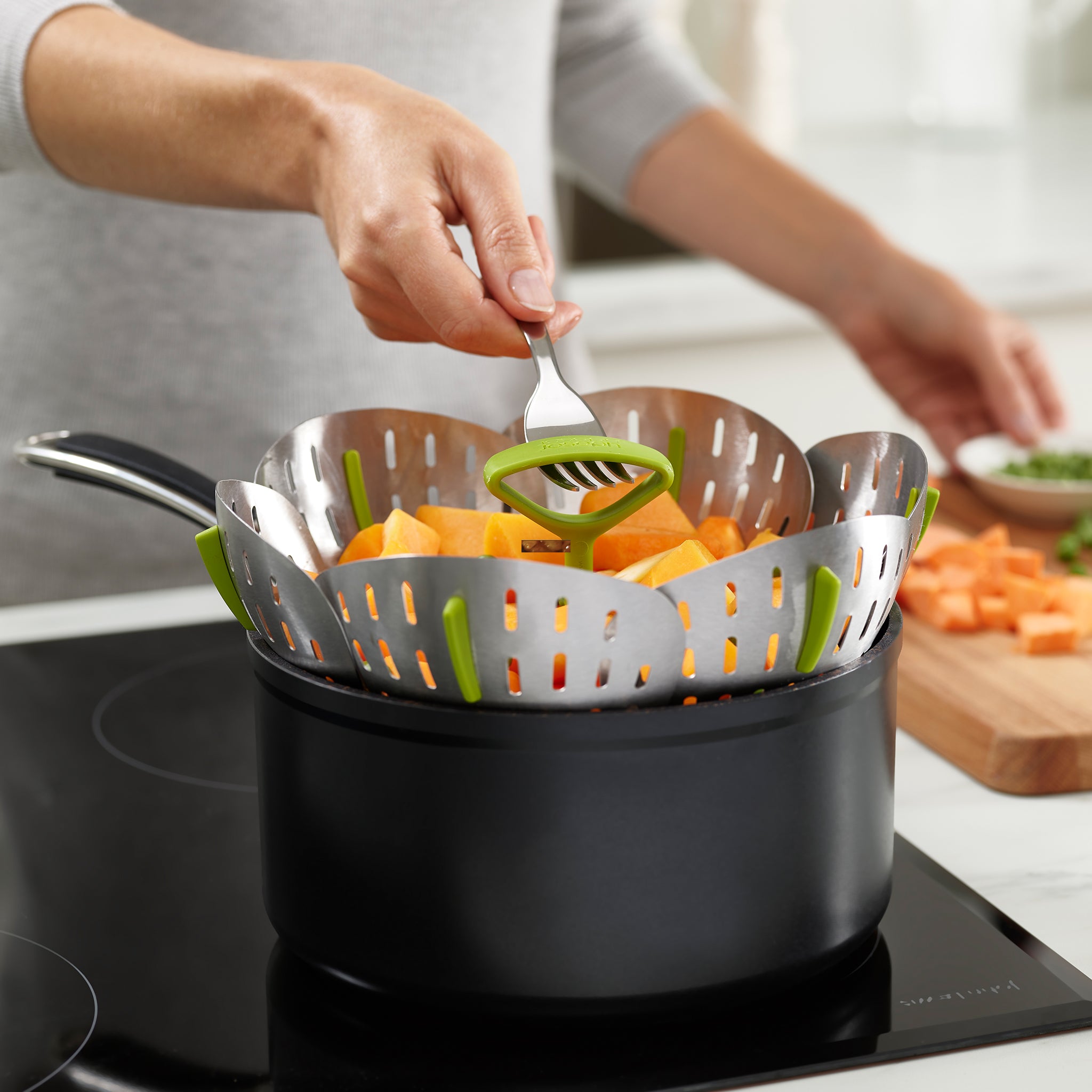 Joseph Joseph Bloom Stainless Steel Steamer Basket